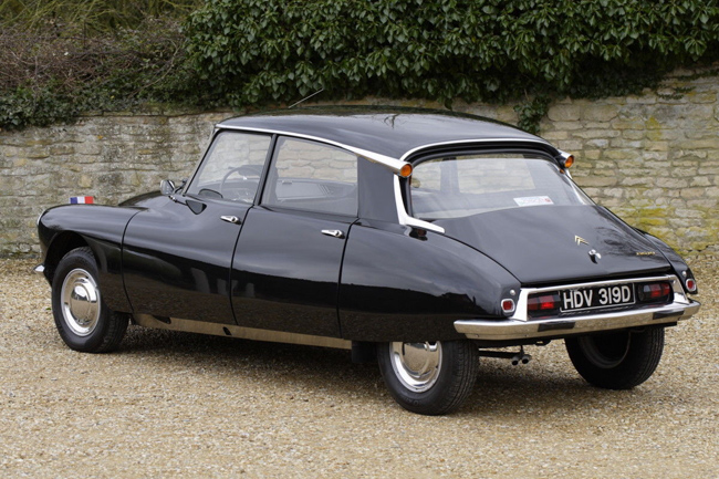 Fully restored 1966 Citroen DS21 on eBay