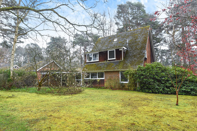Retro house: 1960s time capsule for sale on the Edgcumbe Park estate in Crowthorne, Berkshire