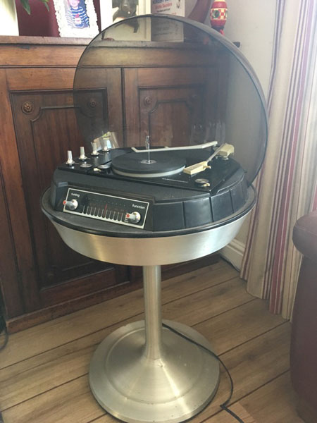 Electrohome Apollo 711 space ago audio system on eBay