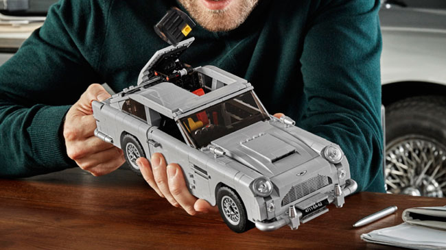 James Bond Goldfinger Aston Martin DB5 Lego set unveiled