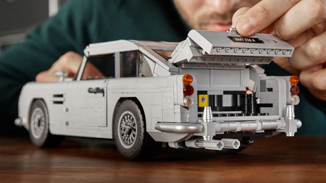 James Bond Goldfinger Aston Martin DB5 Lego set unveiled