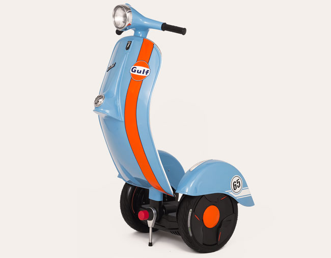 Vespa-style Z-Scooter by Bel & Bel Studio