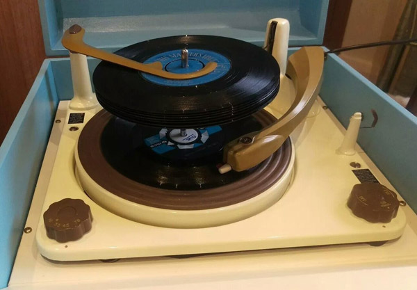 Original 1950s Dansette Major Deluxe record player on eBay