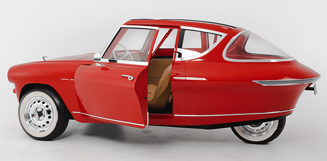 Nobe 100 1950s-style three-wheel electric car