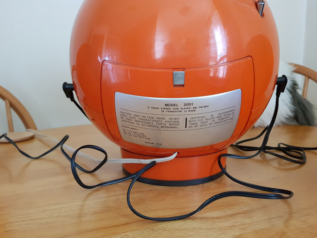 Fully working Weltron 2001 Spaceball audio system on eBay