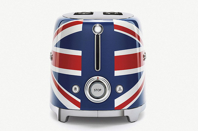 Smeg Union Jack retro toaster unveiled