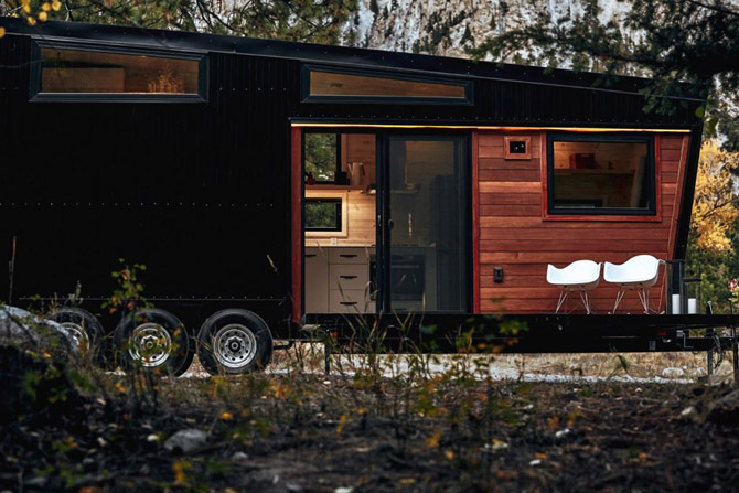 Land Ark unveils the Draper midcentury modern mobile home