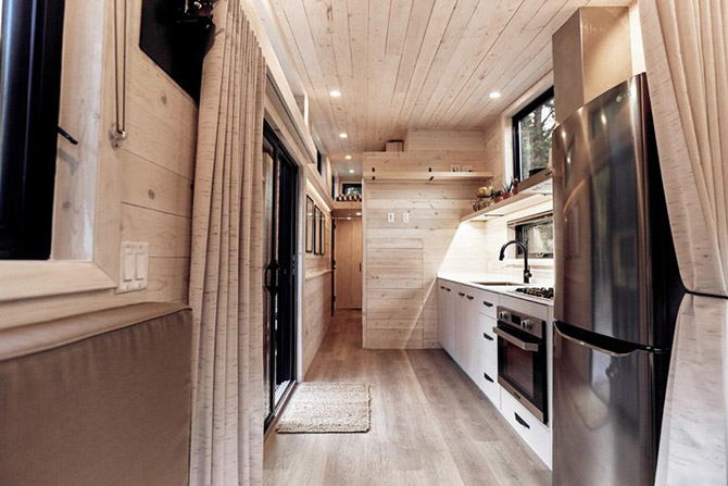 Land Ark unveils the Draper midcentury modern mobile home