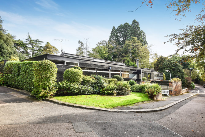 For sale: 1960s Edward Samuel house in Stanmore, Greater London