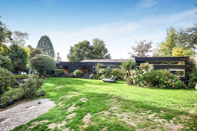 For sale: 1960s Edward Samuel house in Stanmore, Greater London