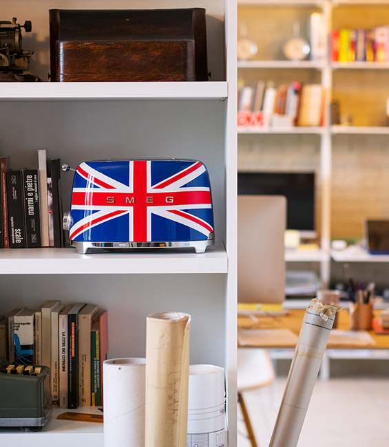 Smeg Union Jack retro toaster unveiled