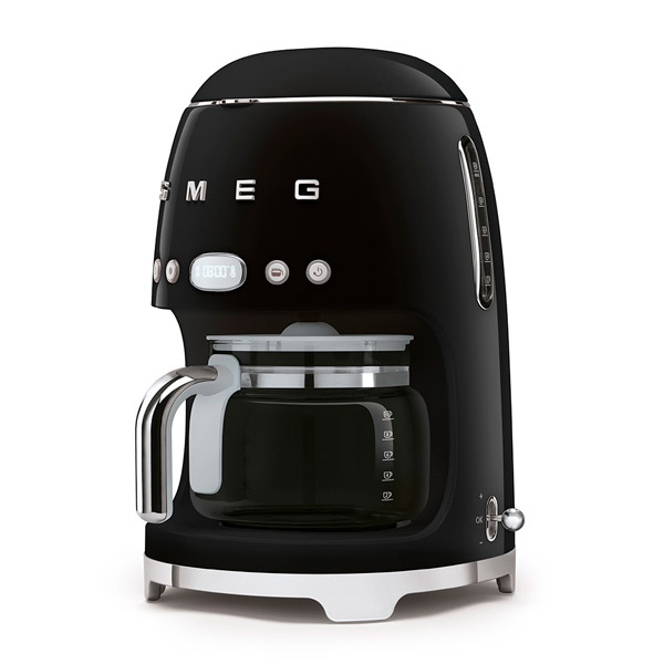 Smeg 1950s-style filter coffee machine makes its debut