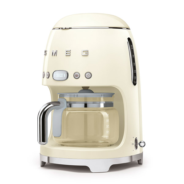 Smeg 1950s-style filter coffee machine makes its debut