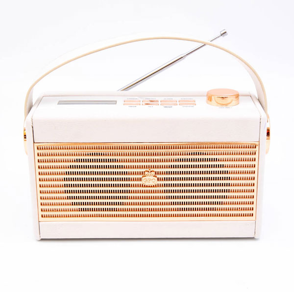 GPO Retro Darcy 1960s-style radio