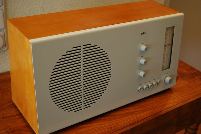 1960s Dieter Rams-designed Braun RT2 radio on eBay