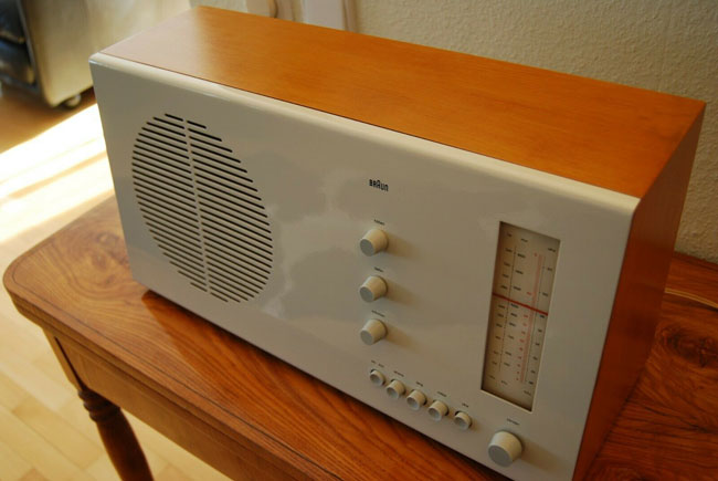 1960s Dieter Rams-designed Braun RT2 radio on eBay