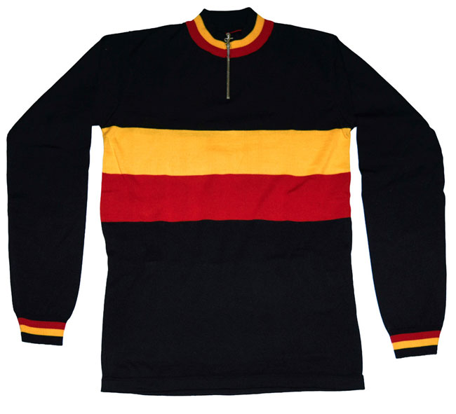 Retro and vintage cycling clothing by Tiralento