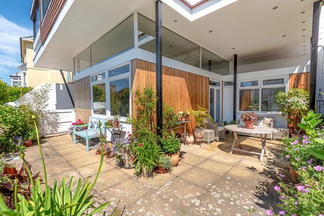 1960s coastal midcentury modern house in Sandgate, Kent