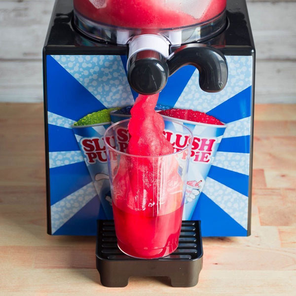 Stay cool with the retro Slush Puppie Slushie Maker