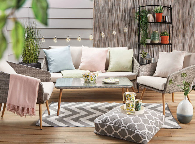 10. Midcentury modern-style garden seating at Aldi