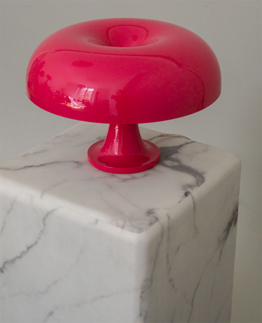 Limited edition pink 1960s Artemide Nessino lamp