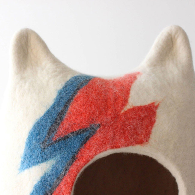 Bowie-inspired Ziggy Stardust Cat Cave