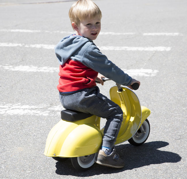 Ambosstoys launches Primo Vespa-style scooters for kids