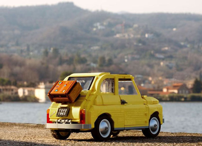 1960s Fiat 500F becomes a Lego set