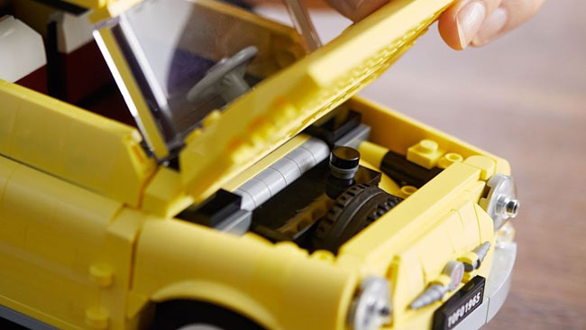 1960s Fiat 500F becomes a Lego set