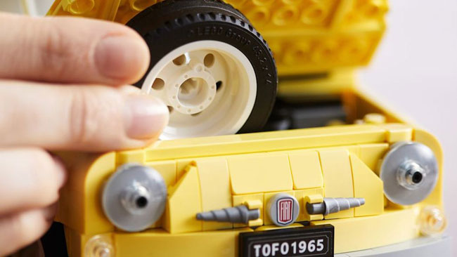 1960s Fiat 500F becomes a Lego set