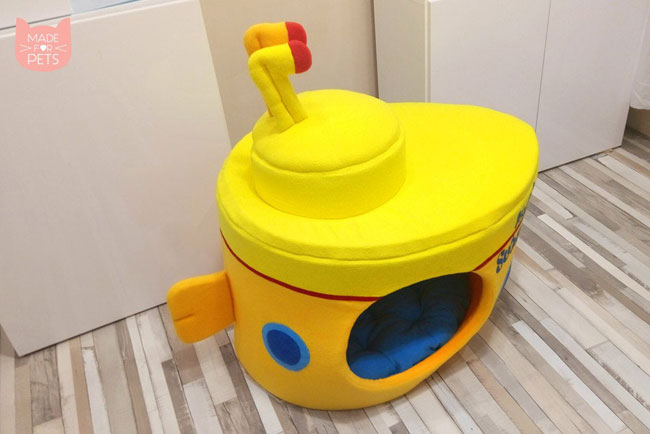 Yellow Submarine cat house by Made For Pets