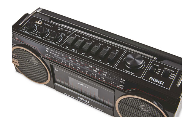 Reka budget retro boombox at Aldi