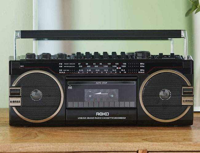 Reka budget retro boombox at Aldi