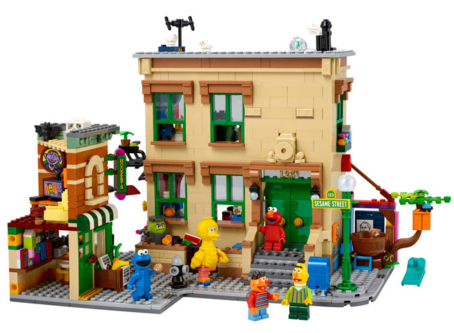 123 Sesame Street Lego Set hits the shelves