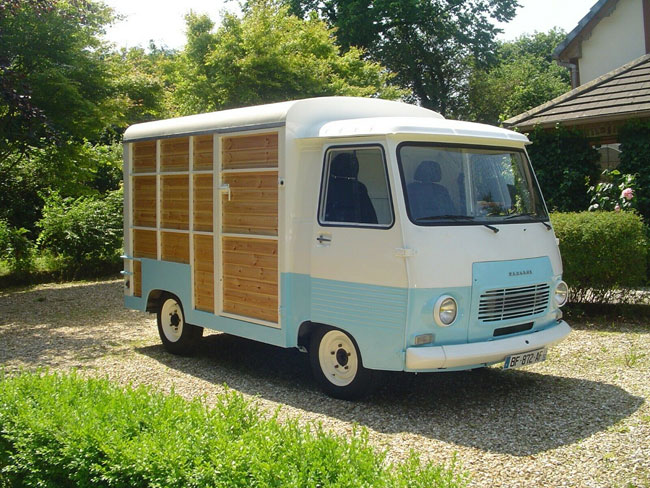 1970s Peugeot J7 retro catering van on eBay