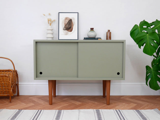 Handmade retro vinyl cabinets by Elizabeth Dot Design