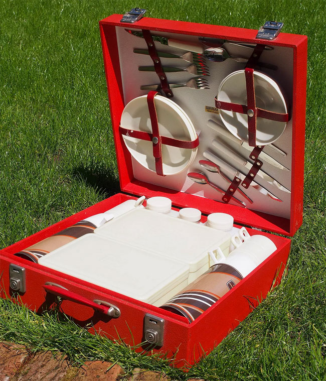 Urban Renewal vintage picnic hamper sets