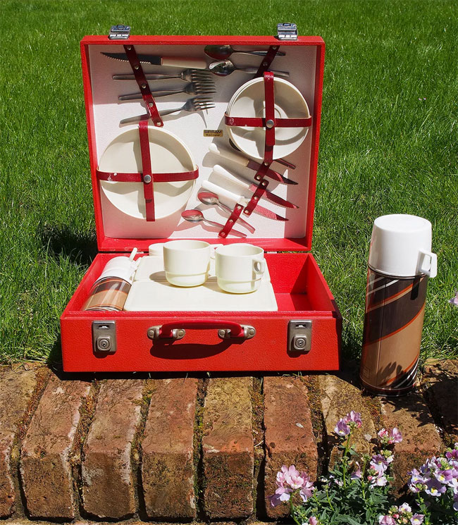 Urban Renewal vintage picnic hamper sets