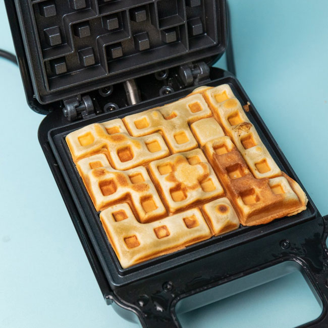 Eat and play with the Tetris Waffle Maker