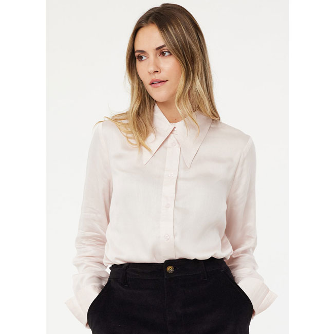 1970s-style dagger collar blouses at Joanie