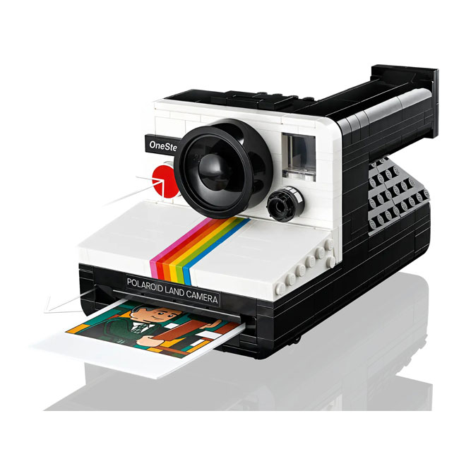 Lego Polaroid OneStep SX-70 Camera unveiled